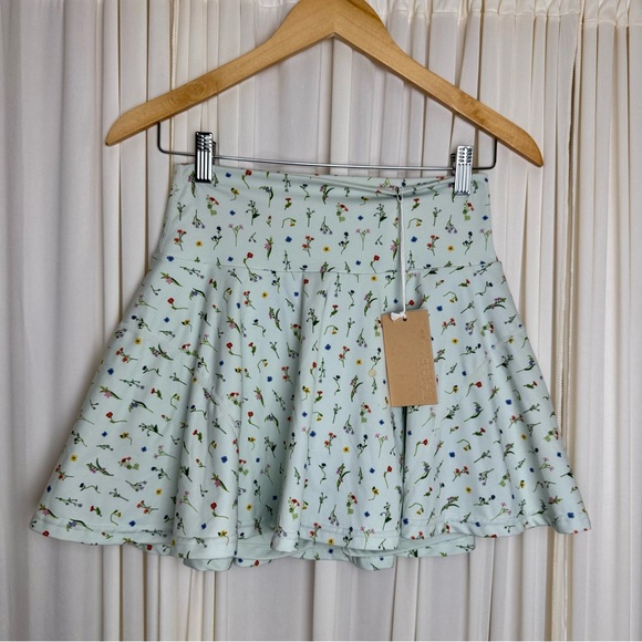 POPFLEX Dresses & Skirts - Popflex Twirl Skort Meadow Floral Green Active
Skirt Activewear Pilates